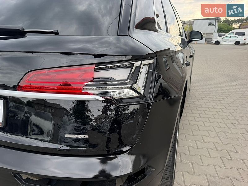 Позашляховик / Кросовер Audi Q5 2020 в Луцьку