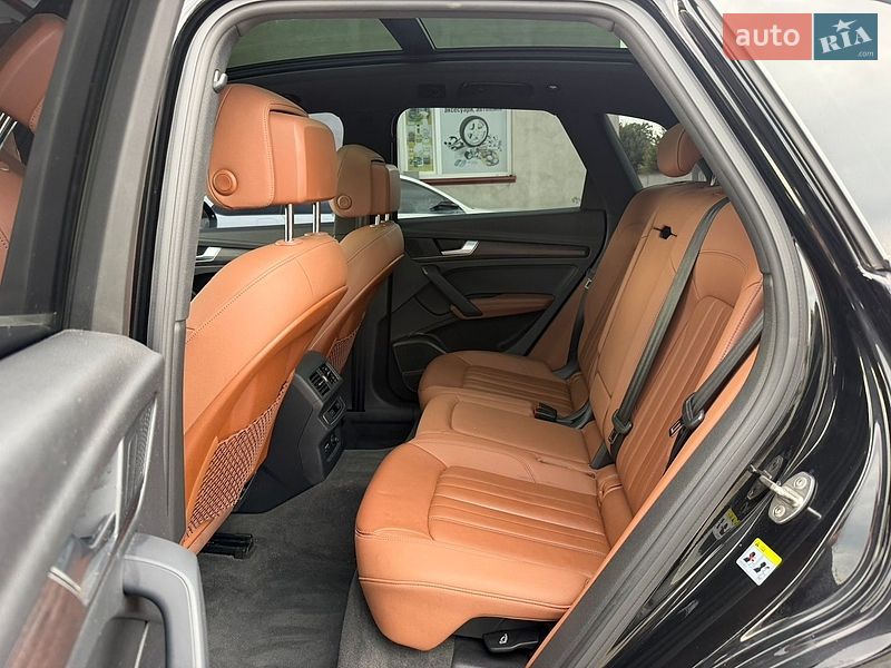 Позашляховик / Кросовер Audi Q5 2020 в Луцьку