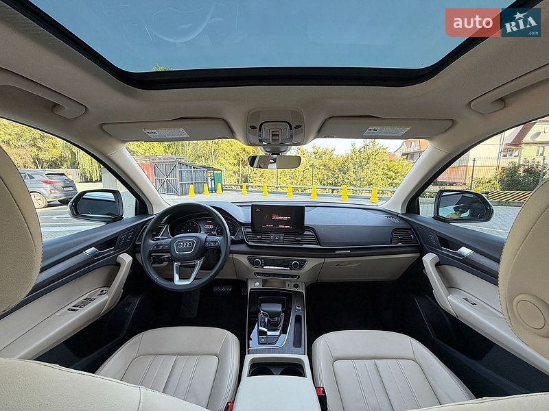Внедорожник / Кроссовер Audi Q5 2023 в Ровно
