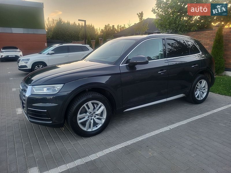 Позашляховик / Кросовер Audi Q5 2019 в Вінниці