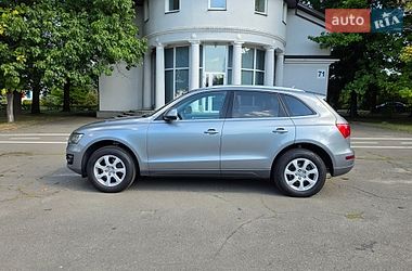Внедорожник / Кроссовер Audi Q5 2010 в Киеве