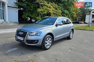 Внедорожник / Кроссовер Audi Q5 2010 в Киеве