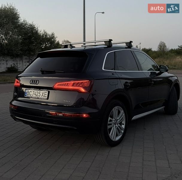 Позашляховик / Кросовер Audi Q5 2018 в Львові