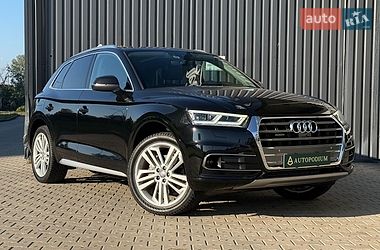 Позашляховик / Кросовер Audi Q5 2019 в Києві