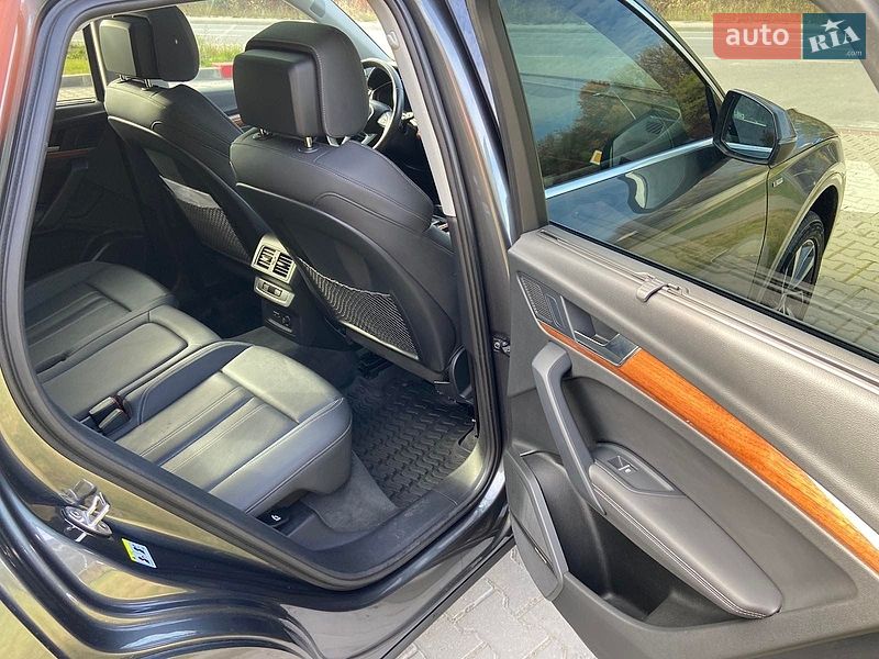 Позашляховик / Кросовер Audi Q5 2022 в Тернополі