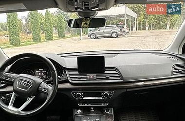 Позашляховик / Кросовер Audi Q5 2018 в Дубні