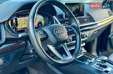 Внедорожник / Кроссовер Audi Q5 2017 в Киеве