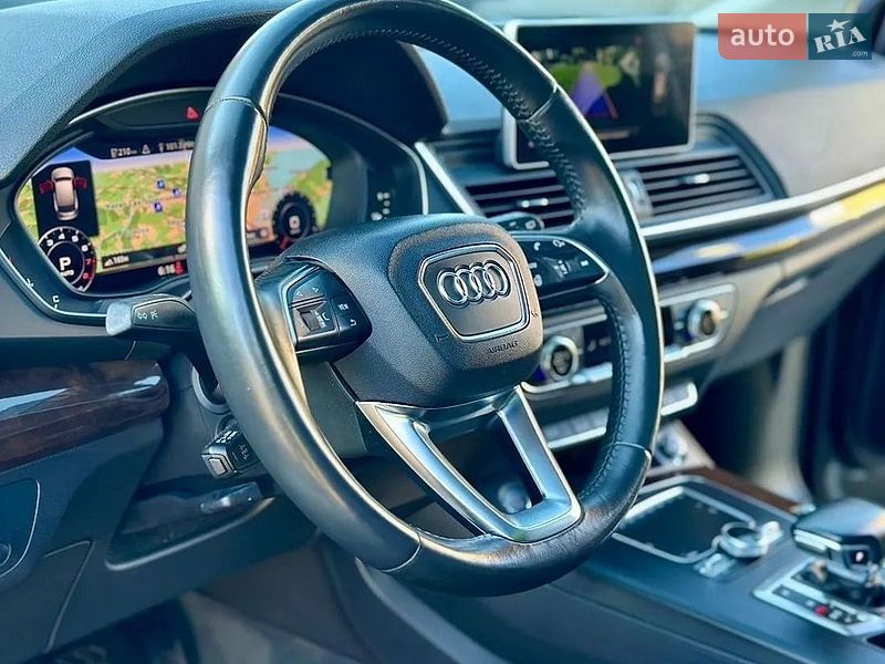 Внедорожник / Кроссовер Audi Q5 2017 в Киеве