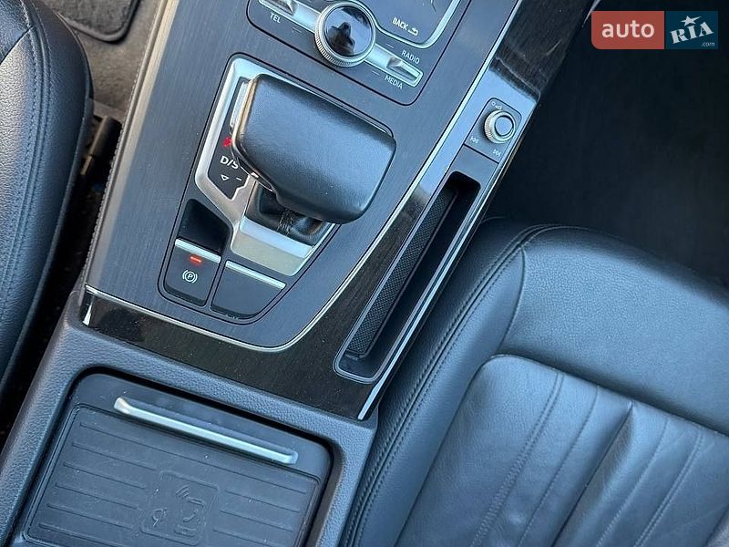 Внедорожник / Кроссовер Audi Q5 2020 в Львове