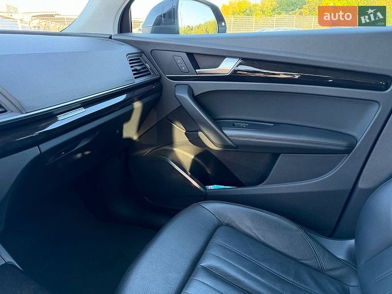 Внедорожник / Кроссовер Audi Q5 2020 в Львове