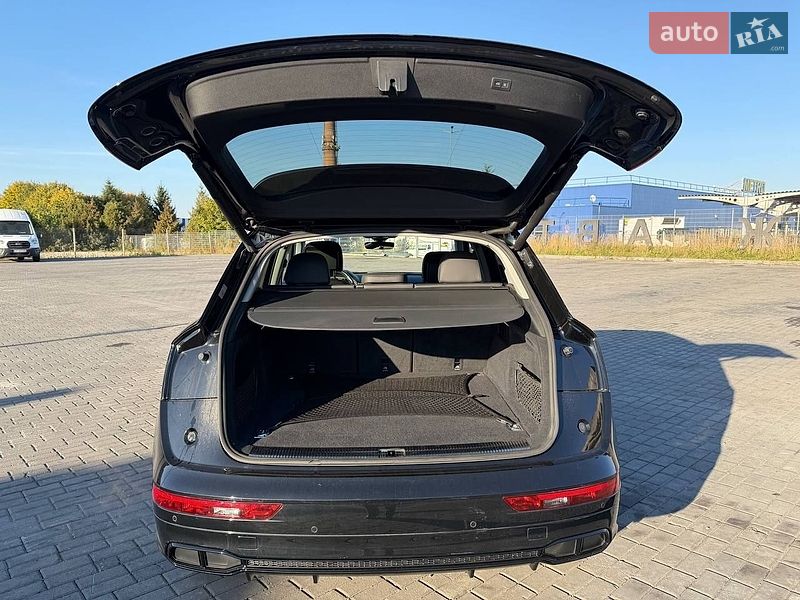 Внедорожник / Кроссовер Audi Q5 2020 в Львове