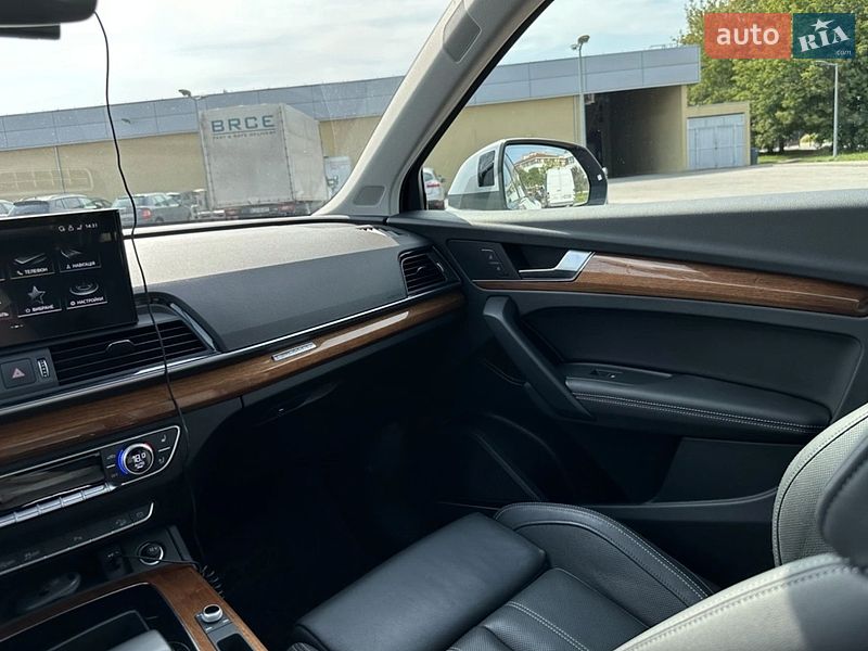 Внедорожник / Кроссовер Audi Q5 2021 в Черновцах