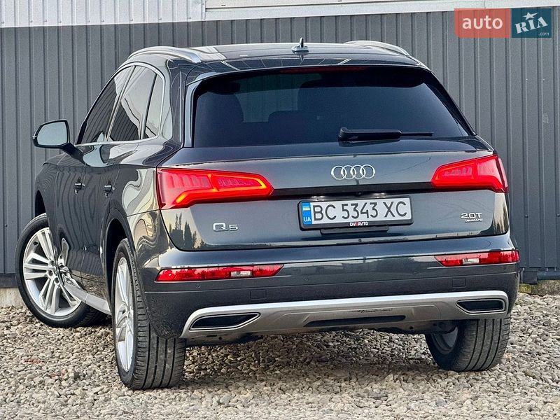 Позашляховик / Кросовер Audi Q5 2017 в Стрию