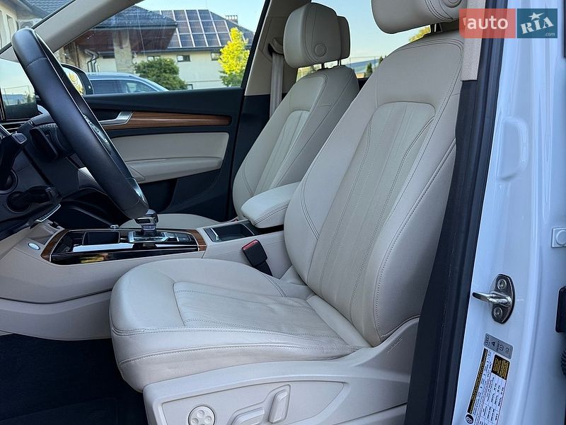 Внедорожник / Кроссовер Audi Q5 2021 в Львове