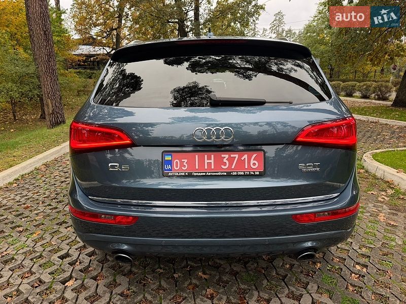 Позашляховик / Кросовер Audi Q5 2015 в Бучі