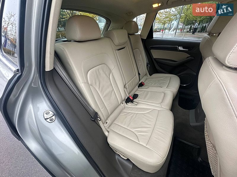 Внедорожник / Кроссовер Audi Q5 2016 в Киеве