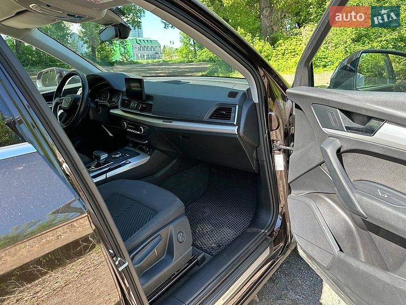 Внедорожник / Кроссовер Audi Q5 2018 в Киеве