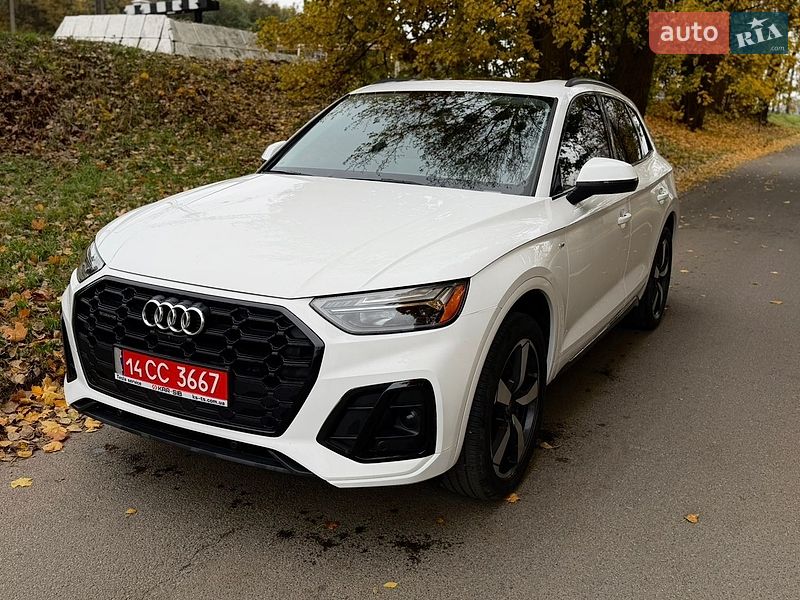 Позашляховик / Кросовер Audi Q5 2022 в Львові