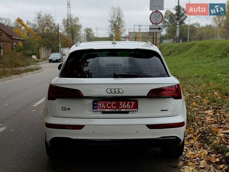 Позашляховик / Кросовер Audi Q5 2022 в Львові