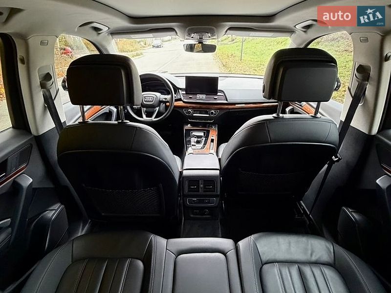 Позашляховик / Кросовер Audi Q5 2022 в Львові