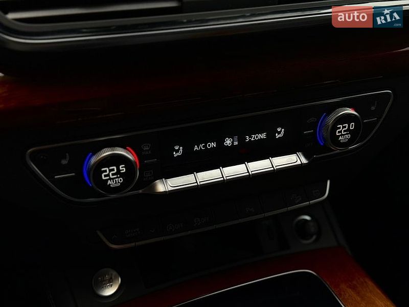 Позашляховик / Кросовер Audi Q5 2022 в Львові