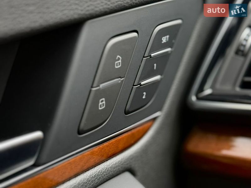 Позашляховик / Кросовер Audi Q5 2022 в Львові