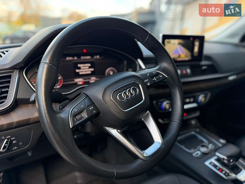 Позашляховик / Кросовер Audi Q5 2018 в Луцьку
