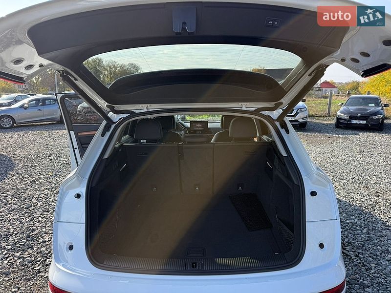 Внедорожник / Кроссовер Audi Q5 2021 в Умани