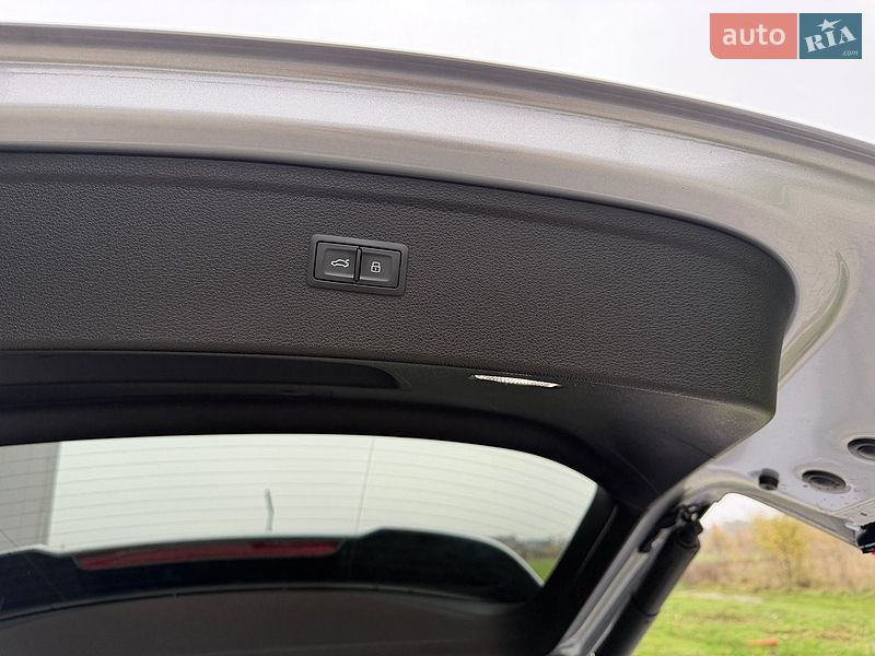 Внедорожник / Кроссовер Audi Q5 2022 в Ровно