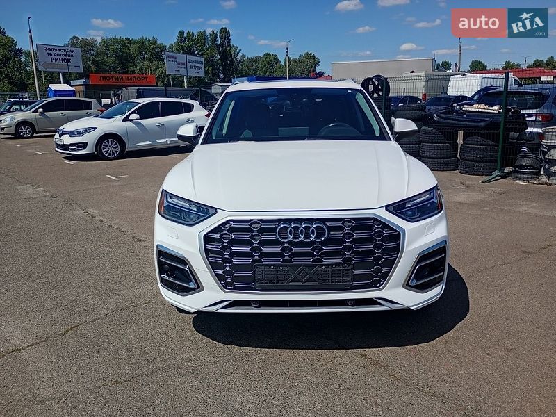 Внедорожник / Кроссовер Audi Q5 2020 в Киеве