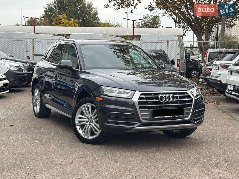 Позашляховик / Кросовер Audi Q5 2019 в Одесі