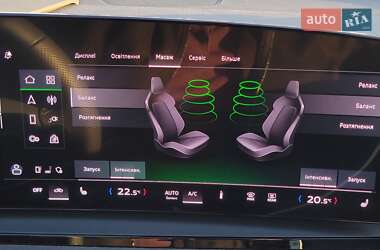 Внедорожник / Кроссовер Audi Q6 e-tron 2024 в 