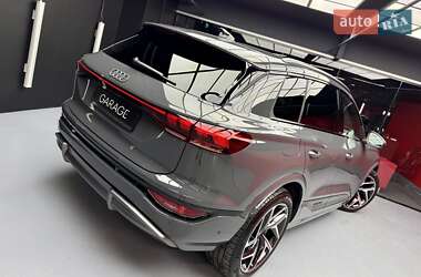 Внедорожник / Кроссовер Audi Q6 e-tron 2024 в 