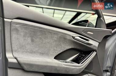 Внедорожник / Кроссовер Audi Q6 e-tron 2024 в 