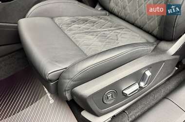 Внедорожник / Кроссовер Audi Q6 e-tron 2024 в 