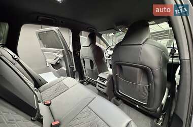 Внедорожник / Кроссовер Audi Q6 e-tron 2024 в 