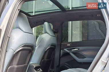Внедорожник / Кроссовер Audi Q6 e-tron 2025 в 