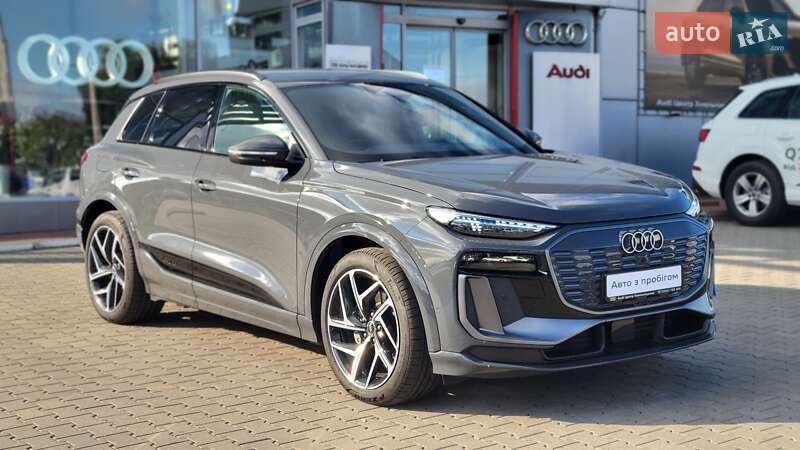Внедорожник / Кроссовер Audi Q6 e-tron 2024 в 