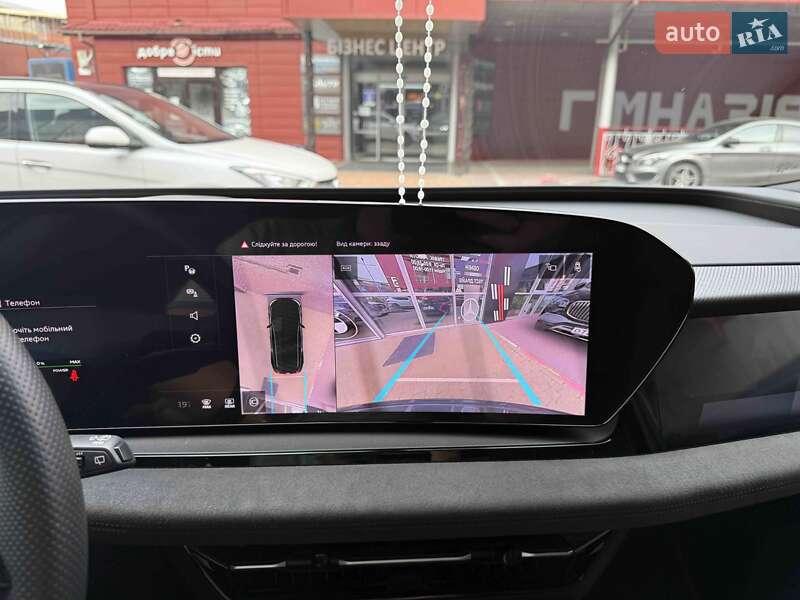 Внедорожник / Кроссовер Audi Q6 e-tron 2024 в Львове