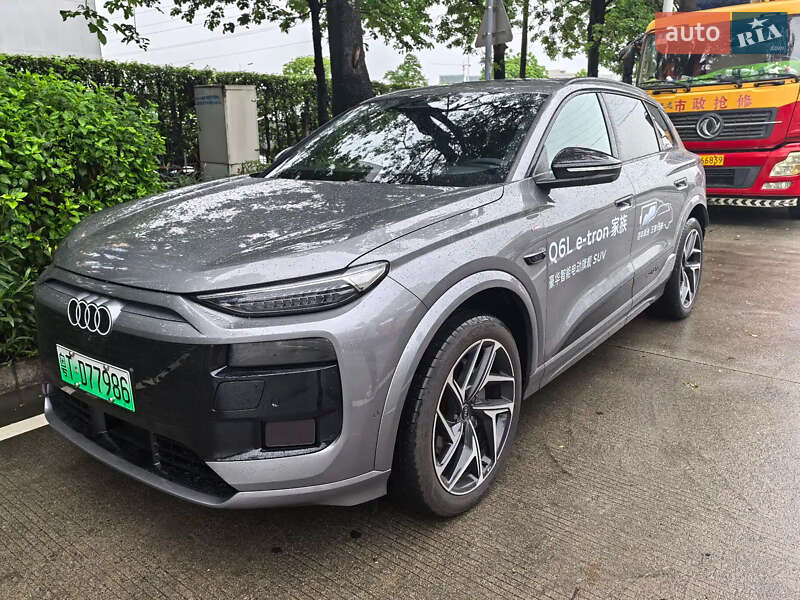 Позашляховик / Кросовер Audi Q6 e-tron 2025 в Львові