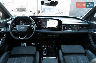 Позашляховик / Кросовер Audi Q6 e-tron 2024 в 
