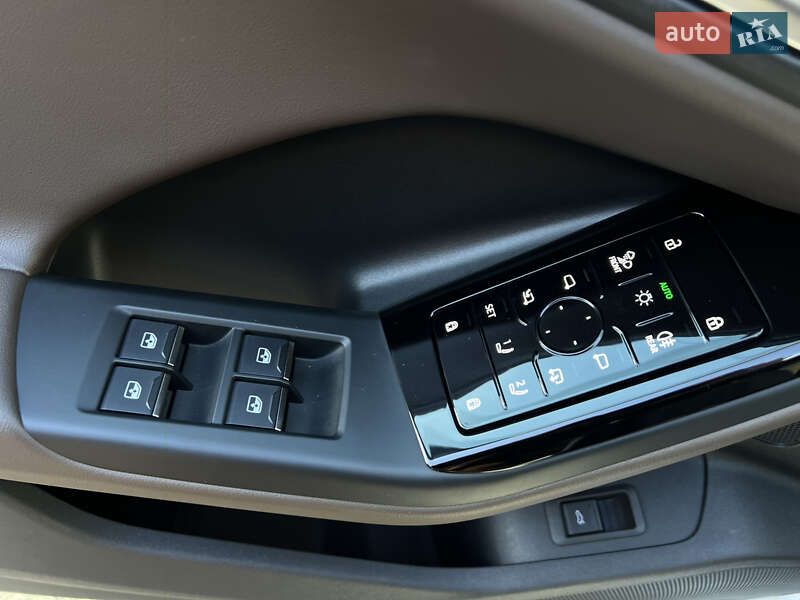 Внедорожник / Кроссовер Audi Q6 e-tron 2025 в Львове