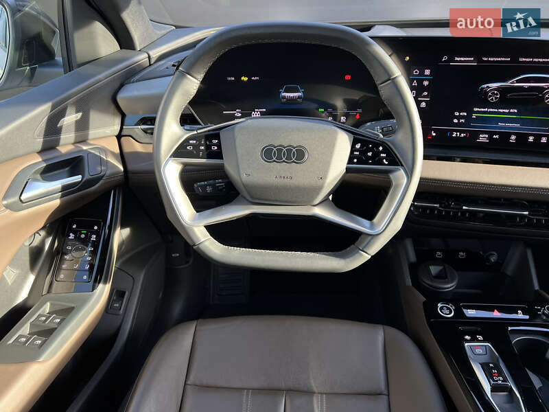 Внедорожник / Кроссовер Audi Q6 e-tron 2025 в Львове