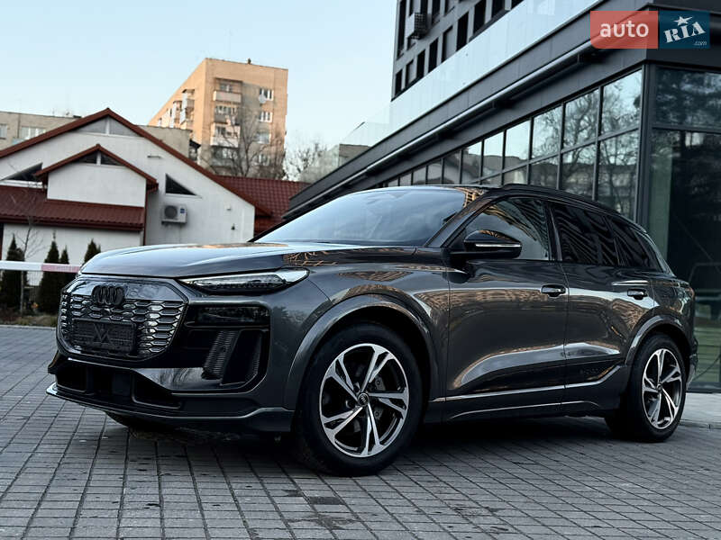 Внедорожник / Кроссовер Audi Q6 e-tron 2024 в Львове