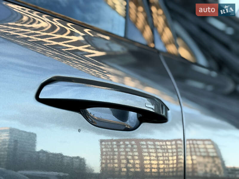 Внедорожник / Кроссовер Audi Q6 e-tron 2024 в Львове