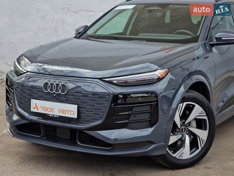 Внедорожник / Кроссовер Audi Q6 e-tron 2024 в Одессе