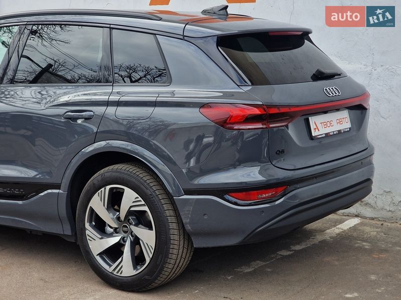 Внедорожник / Кроссовер Audi Q6 e-tron 2024 в Одессе