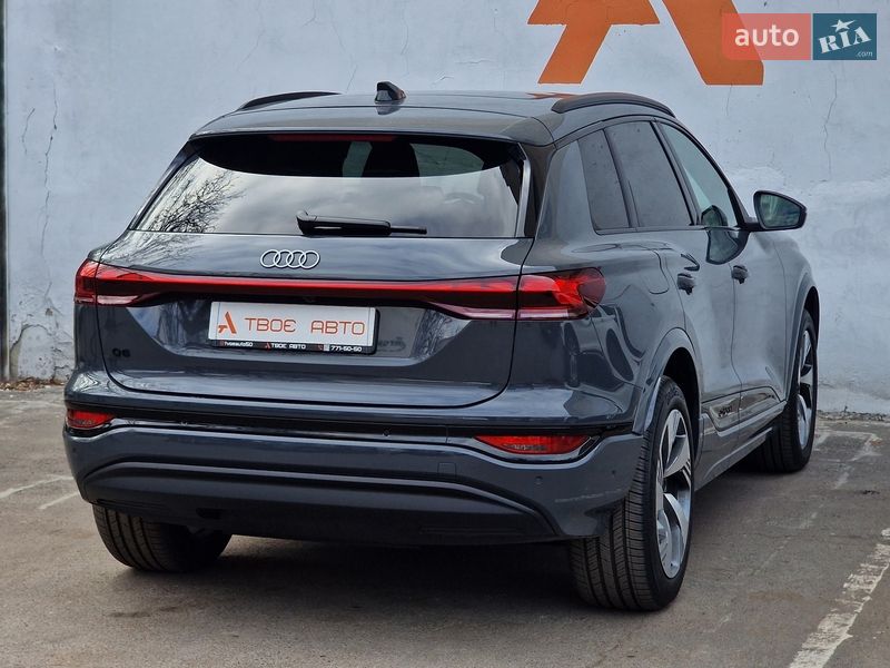 Внедорожник / Кроссовер Audi Q6 e-tron 2024 в Одессе