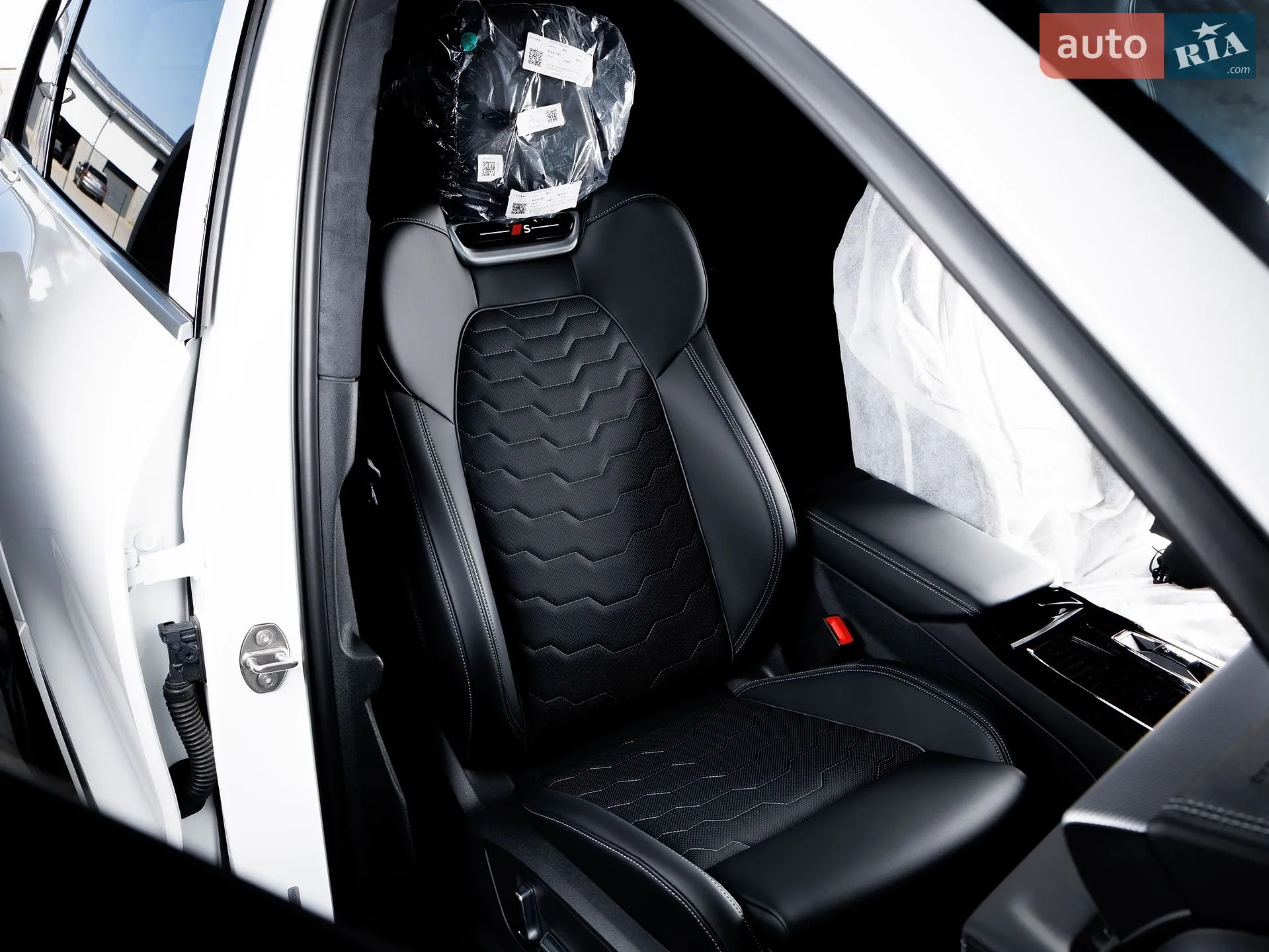 2025 Audi Q6 - мініатюра 39