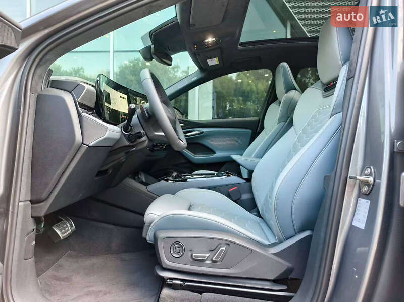 Позашляховик / Кросовер Audi Q6L e-tron 2025 в Києві